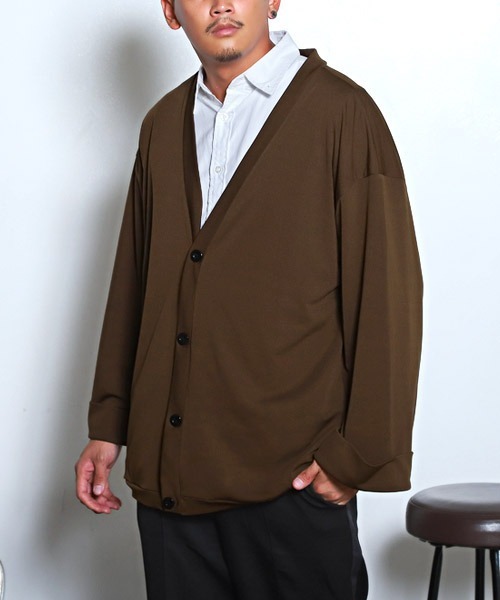 LUXSTYLE(ラグスタイル)の「ボタン付きVネックカーディガン(カーディガン/ボレロ・メンズ・チャコール/ネイビー/ブラウン/ブラック・L/M)」の1枚目の写真