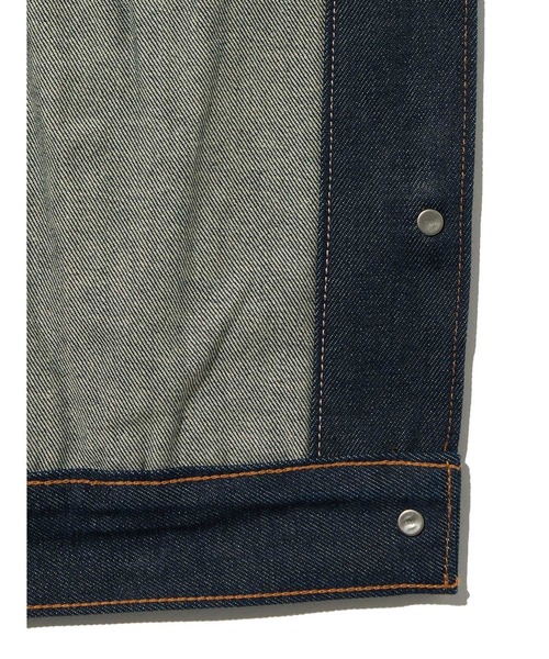 Levi's（リーバイス）の「Levi's/リーバイス XL TRUCKER JACKET（デニムジャケット・レディース・インディゴブルー/ダークインディゴブルー/ブラック/ノンウォッシュ/ブルー・M/S/XS/XXS/L）」の7枚目の写真