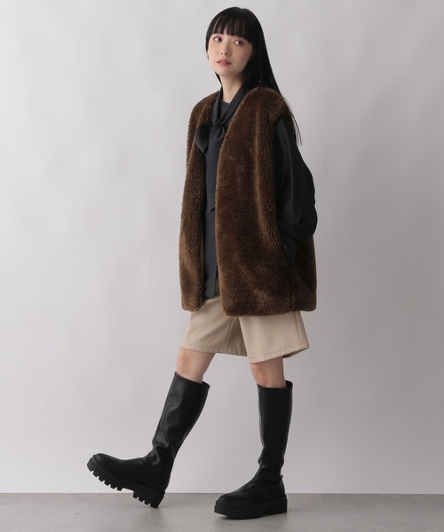 ＡＬＯＥです。 LOWRYS FARM（ローリーズファーム）の「ボウタイブラウス 172266