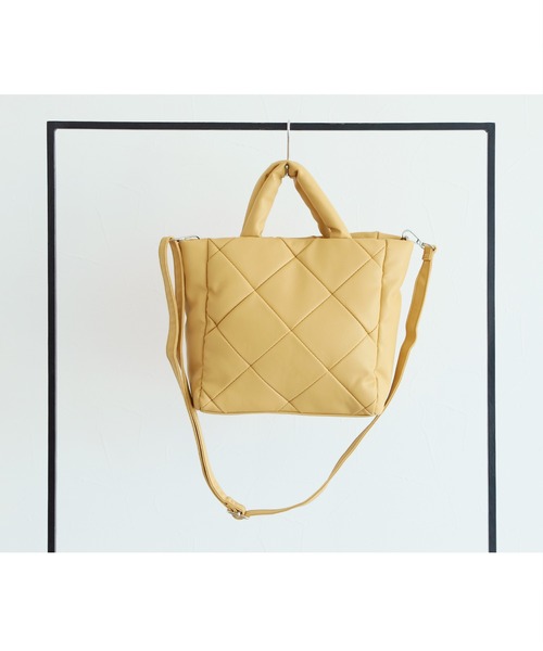 reca（レカ）の「パファー合皮パッチワーク2wayショルダー（ショルダーバッグ・レディース・ベージュ/イエロー/グリーン/ブラック・ONE SIZE）」の8枚目の写真