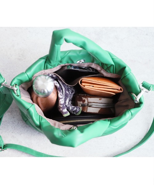 reca（レカ）の「パファー合皮パッチワーク2wayショルダー（ショルダーバッグ・レディース・ベージュ/イエロー/グリーン/ブラック・ONE SIZE）」の13枚目の写真