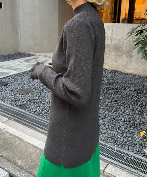 CIAOPANIC(チャオパニック)の「モックネックフレアスリーブニットプルオーバー(ニット/セーター・レディース・オフホワイト/ブラック/グリーン/ブルー・FREE)」の16枚目の写真