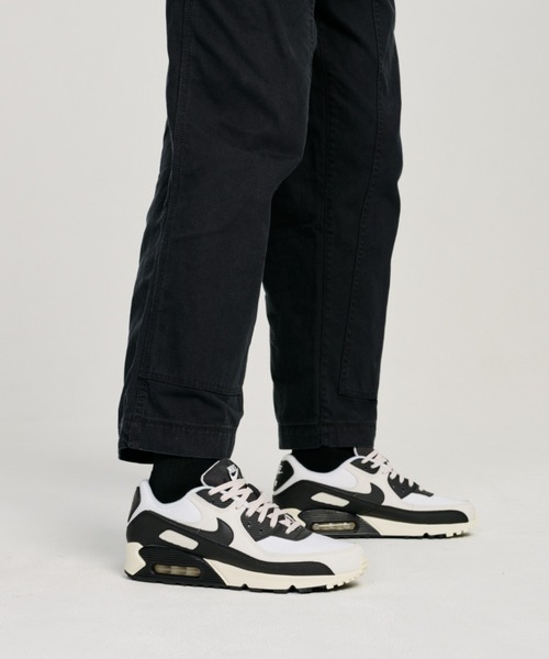 NIKE(ナイキ)の「ナイキ エア マックス 90 メンズシューズ / Nike Air Max 90 Men's Shoes(スニーカー・メンズ・ホワイト/オレンジ系その他・30/25/26/27/28/29/25.5/26.5/27.5/24.5/28.5/29.5/24)」の21枚目の写真