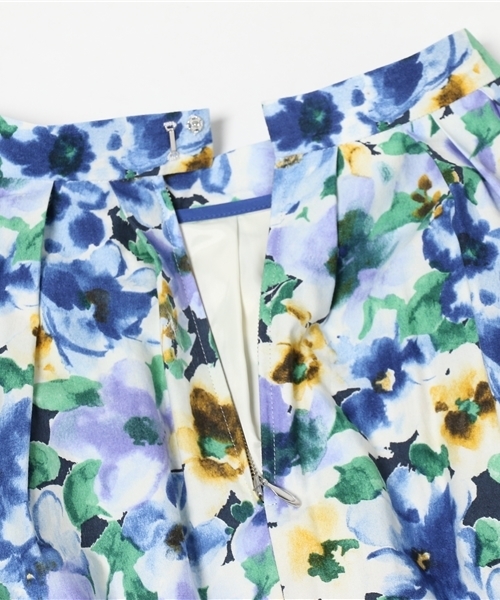 La TOTALITE（ラトータリテ）の「サトウサンコラボ.フラワーフレアースカート。（スカート・レディース・ネイビー/ピンク・38/36）」の11枚目の写真