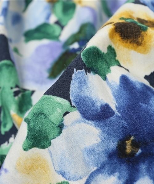 La TOTALITE（ラトータリテ）の「サトウサンコラボ.フラワーフレアースカート。（スカート・レディース・ネイビー/ピンク・38/36）」の13枚目の写真