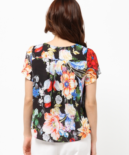 GRACE CONTINENTAL(グレースコンチネンタル)の「ボタニカルプリントトップ(その他トップス・レディース・ホワイト/ブラック・36/38)」の11枚目の写真