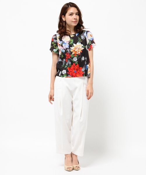 GRACE CONTINENTAL(グレースコンチネンタル)の「ボタニカルプリントトップ(その他トップス・レディース・ホワイト/ブラック・36/38)」の10枚目の写真