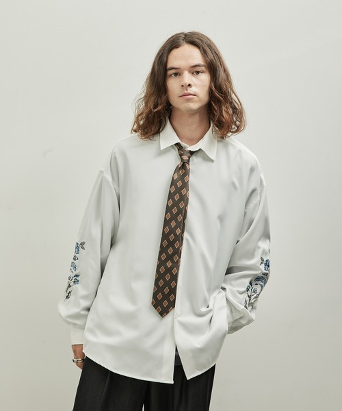 JUNRED(ジュンレッド)の「小紋柄ネクタイ(ネクタイ・メンズ・グリーン/ネイビー/ダークブラウン/グリーン系その他/ブルー系その他/ブラウン・FREE)」の3枚目の写真