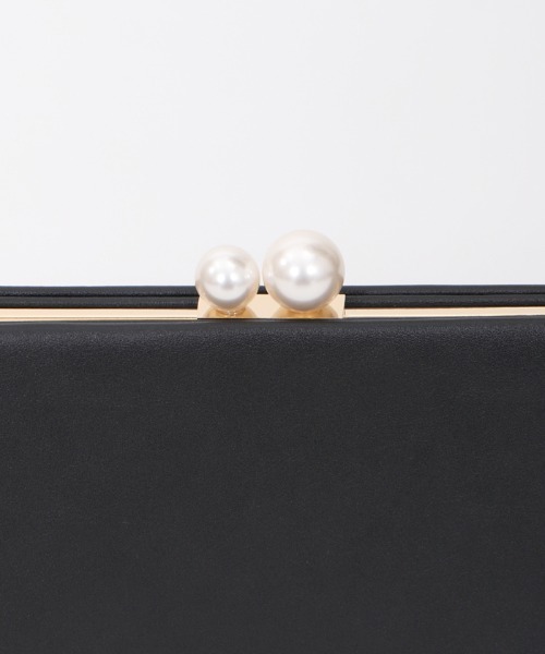 axes femme（アクシーズファム）の「パール金具クラッチバッグ（クラッチバッグ・レディース・ベージュ/ブラック・FREE）」の8枚目の写真