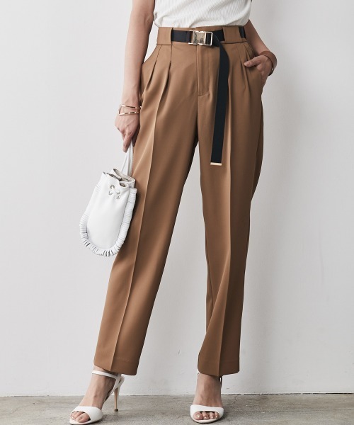 CHIC STYLE（シックスタイル）の「＜大きいサイズ＞ベルト付テーパードパンツ シックスタイル（その他パンツ・レディース・ブラック/モカ・L/LL/4L/5L/3L）」の3枚目の写真