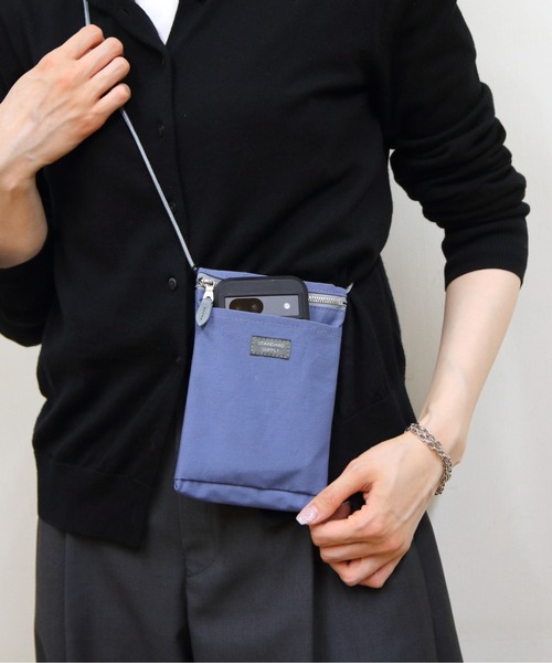 STANDARD SUPPLY(スタンダードサプライ)の「STANDARD SUPPLY/スタンダードサプライ スリングパース M SLING PURSE M(ショルダーバッグ・レディース・ブラック/チャコールグレー/グレー/グレイッシュベージュ/ネイビー/モカ/サンドベージュ/ブラウン/アイボリー/ケリーグリーン/グレイッシュブルー/ライトパープル/ダークブラウン/ミント/ボルドー・FREE)」の13枚目の写真