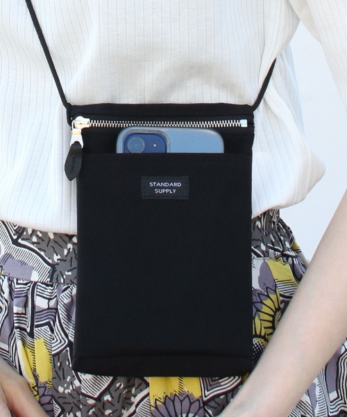 STANDARD SUPPLY(スタンダードサプライ)の「STANDARD SUPPLY/スタンダードサプライ スリングパース M SLING PURSE M(ショルダーバッグ・レディース・ブラック/チャコールグレー/グレー/グレイッシュベージュ/ネイビー/モカ/サンドベージュ/ブラウン/アイボリー/ケリーグリーン/グレイッシュブルー/ライトパープル/ダークブラウン/ミント/ボルドー・FREE)」の21枚目の写真