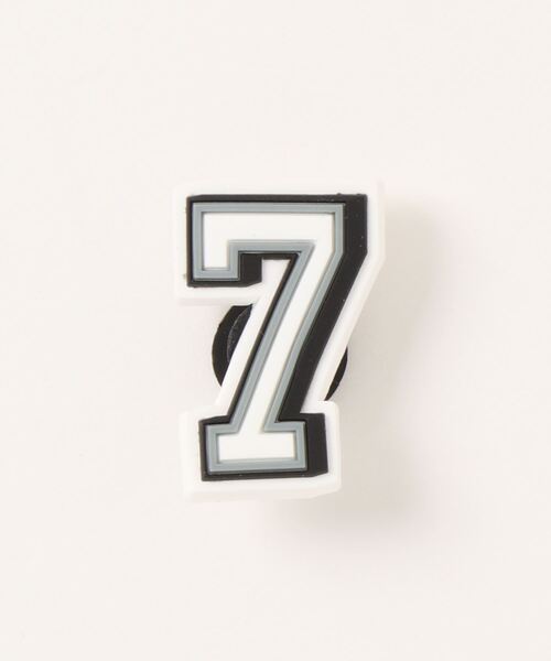 crocs(クロックス)の「クロックス ナンバー 7 / crocs Jibbitz B&W Number 7(シューズアクセサリー・レディース・その他・ONE SIZE)」の1枚目の写真
