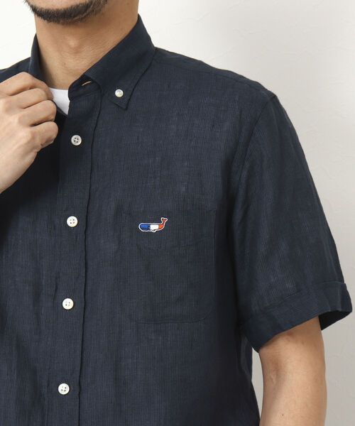 NOLLEY'S goodman（ノーリーズグッドマン）の「クジラ刺しゅう リネンボタンダウン半袖シャツ（シャツ/ブラウス・メンズ・ネイビー/レッド/ブラック/イエロー/ブルー・S/M/L/XL）」の2枚目の写真