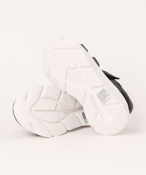 179/WG（イチナナキュウダブルジー）の「SKECHERSストラップ式スニーカーサンダル（サンダル・レディース・ブラック・23.0cm）」の5枚目の写真