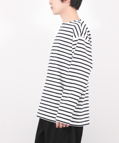 NAVY(ネイビー)の「ボーダーボートネックロングスリーブTシャツ(Tシャツ/カットソー・メンズ・ブラウン/ホワイト/ネイビー/チャコール・M/L/XL)」の11枚目の写真