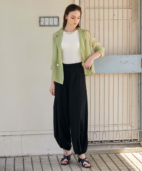 EIMY ISTOIRE（エイミーイストワール）の「カップインタンクトップ（タンクトップ・レディース・ブラック/ホワイト/ベージュ・FREE）」の4枚目の写真