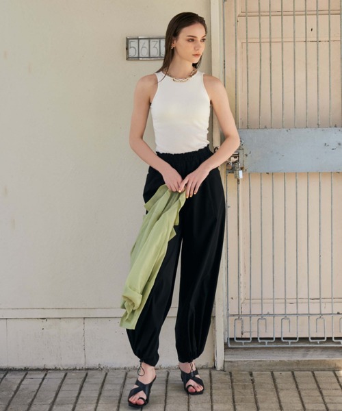 EIMY ISTOIRE（エイミーイストワール）の「カップインタンクトップ（タンクトップ・レディース・ブラック/ホワイト/ベージュ・FREE）」の6枚目の写真