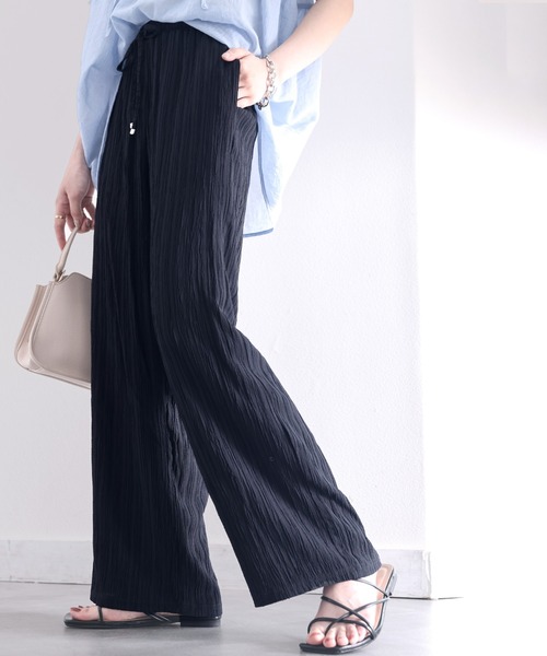 classicalelf（クラシカルエルフ）の「お洒落リラクシー。縦ストライプ柄イージーパンツ（その他パンツ・レディース・アイボリー/ブラック・LARGE/X-LARGE/SMALL/MEDIUM）」の2枚目の写真