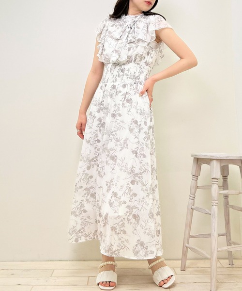 INGNI（イング）の「花柄フリルノースリ／ワンピース（ワンピース・レディース・ホワイト×ネイビー/グレー/ブラウン・M）」の21枚目の写真