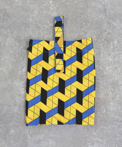 fredy emue（フレディエミュ）の「アフリカンバティック巾着バッグ（トートバッグ・レディース・イエロー系その他/ブルー系その他・FREE）」の12枚目の写真
