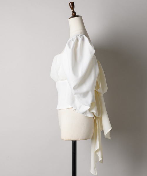 J1U by LA BELLE ETUDE（ジユウバイラベルエチュード）の「デザインスリーブバッグリボンコルセットブラウス（シャツ/ブラウス・レディース・ホワイト/ブラック・FREE）」の16枚目の写真