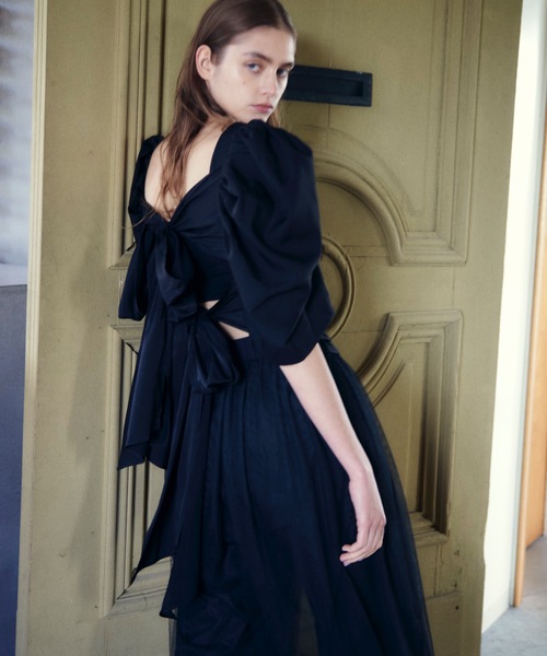 J1U by LA BELLE ETUDE（ジユウバイラベルエチュード）の「デザインスリーブバッグリボンコルセットブラウス（シャツ/ブラウス・レディース・ホワイト/ブラック・FREE）」の9枚目の写真