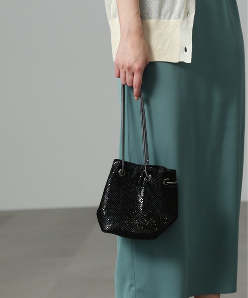 FREE'S MART（フリーズマート）の「メタル巾着バッグ（ハンドバッグ・レディース・ブラック/シルバー・ﾌﾘ-）」の22枚目の写真
