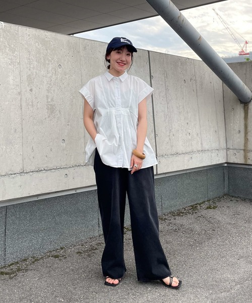 KBF（ケイビーエフ）の「タックフレアスリーブレスブラウス（シャツ/ブラウス・レディース・ブラック/オフホワイト/ブルー系その他・ONE）」の20枚目の写真