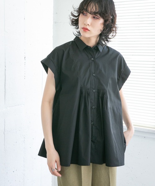 KBF（ケイビーエフ）の「タックフレアスリーブレスブラウス（シャツ/ブラウス・レディース・ブラック/オフホワイト/ブルー系その他・ONE）」の11枚目の写真