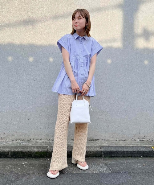 KBF（ケイビーエフ）の「タックフレアスリーブレスブラウス（シャツ/ブラウス・レディース・ブラック/オフホワイト/ブルー系その他・ONE）」の17枚目の写真