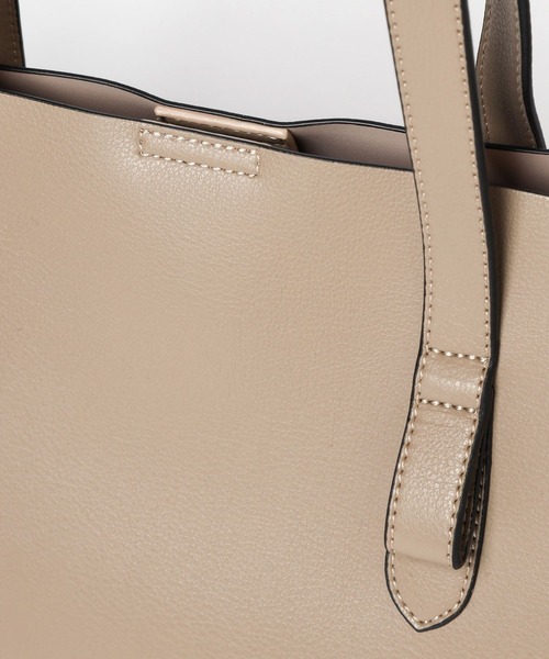 GLOBAL WORK(グローバルワーク)の「スペ軽6ポケA4トート/962881(トートバッグ・レディース・アイボリー/ブルー/ブラック/ベージュ/ホワイト系その他/ブラック系その他・FREE)」の12枚目の写真