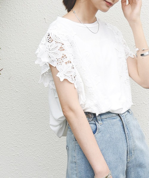 and it_(アンドイット)の「ひんやりタッチレーススリーブチュニック(Tシャツ/カットソー・レディース・オフホワイト/グリーン/ブラック・M/L/LL)」の19枚目の写真
