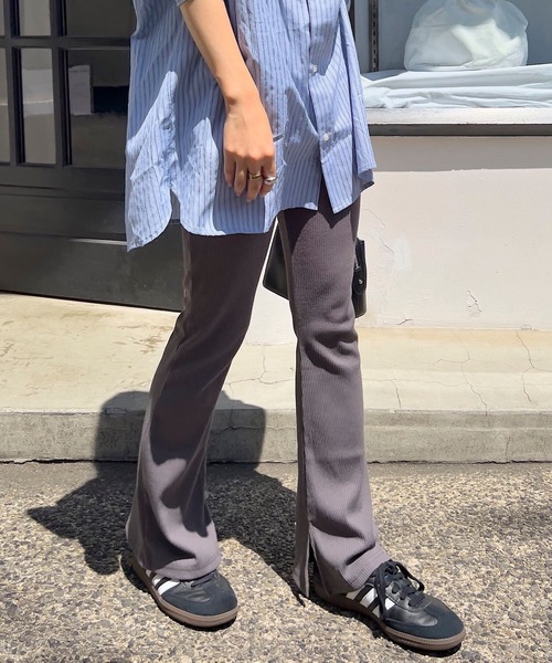 KOBE LETTUCE(コウベレタス)の「【接触冷感Ver.】低身長・高身長サイズあり 選べる3丈 サイドスリットリブフレアレギンスパンツ(レギンス/スパッツ・レディース・ホワイト系/ブラック系/グリーン系/ブルー系/チャコール・M1/M3/M2/L1/L2/L3)」の3枚目の写真