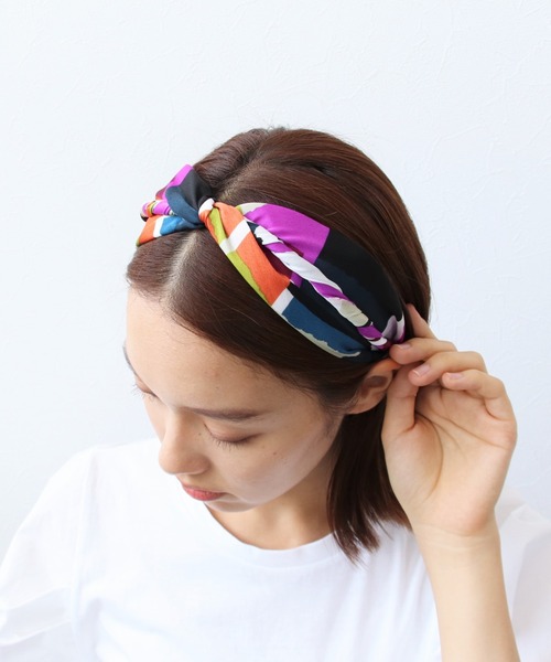 Three Four Time（ｽﾘｰﾌｫｰﾀｲﾑ）の「カラーブロッククロスカチューシャ（カチューシャ・レディース・ブルー/ピンク/イエロー・FREE）」の3枚目の写真