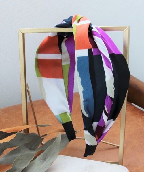 Three Four Time（ｽﾘｰﾌｫｰﾀｲﾑ）の「カラーブロッククロスカチューシャ（カチューシャ・レディース・ブルー/ピンク/イエロー・FREE）」の6枚目の写真