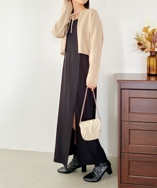 CLEA（クレア）の「フロントリボンスムースニットトップス（ニット/セーター・レディース・ブラック/ベージュ/アイボリー・FREE）」の4枚目の写真