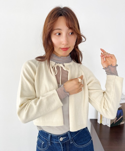 CLEA（クレア）の「フロントリボンスムースニットトップス（ニット/セーター・レディース・ブラック/ベージュ/アイボリー・FREE）」の17枚目の写真