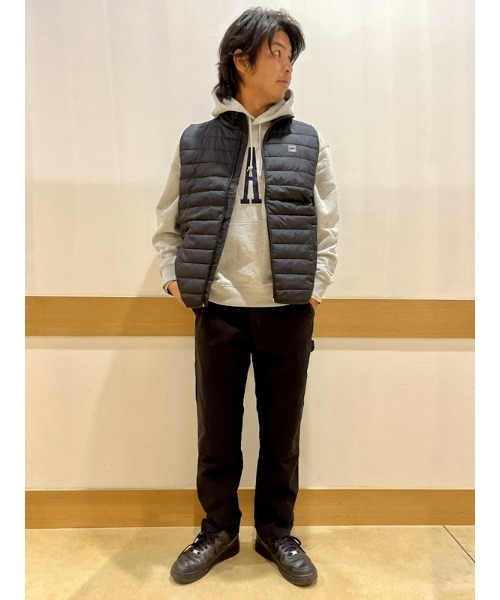 GAP（ギャップ）の「コールドコントロール パファーベスト(ユニセックス)（ダウンベスト・メンズ・ベージュ/ブルー/ブラック・S/M/XS/L/XL）」の21枚目の写真