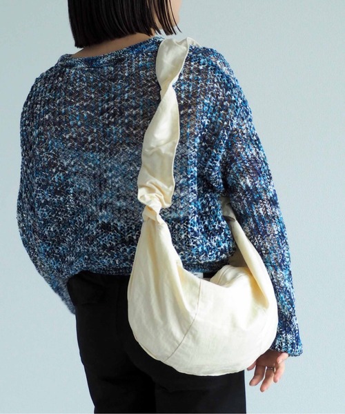 cepo（セポ）の「シャーリングショルダーバッグ（ショルダーバッグ・レディース・オフホワイト/ブラック・FREE）」の10枚目の写真