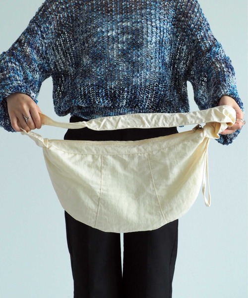 cepo（セポ）の「シャーリングショルダーバッグ（ショルダーバッグ・レディース・オフホワイト/ブラック・FREE）」の11枚目の写真