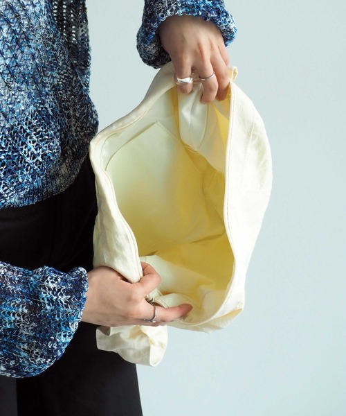 cepo（セポ）の「シャーリングショルダーバッグ（ショルダーバッグ・レディース・オフホワイト/ブラック・FREE）」の13枚目の写真