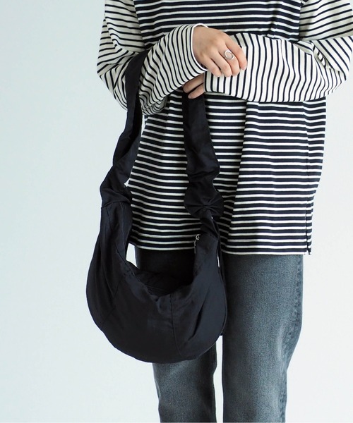 cepo（セポ）の「シャーリングショルダーバッグ（ショルダーバッグ・レディース・オフホワイト/ブラック・FREE）」の21枚目の写真