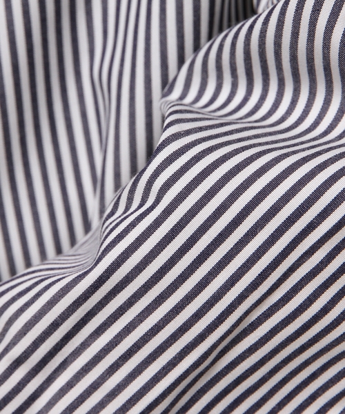 gotairiku(ゴタイリク)の「【PREMIUM PLEATS・スリムフィット】ロンドンストライプシャツ(シャツ/ブラウス・メンズ・ネイビー系1・15h/14h/15 )」の9枚目の写真