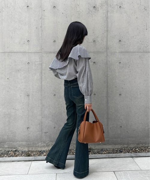 Olu.（オルドット）の「ウォッシュカラーストレッチフレアデニム