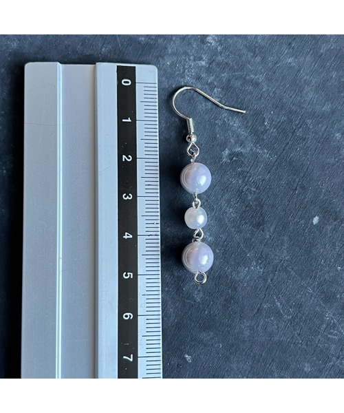 tone（トーン）の「【-lensa-】アシメなビーズピアス(MA)（ピアス（両耳用）・レディース・パープル・FREE）」の4枚目の写真