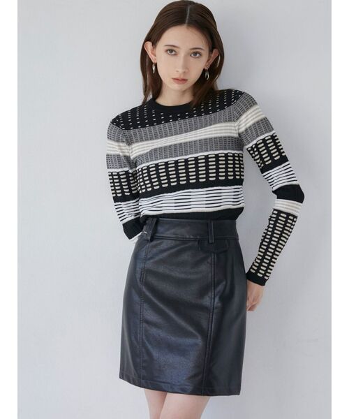 MURUA（ムルーア）の「フェイクレザーフラップミニスカート（スカート・レディース・アイボリー/ブラック/グレー・1/2）」の5枚目の写真