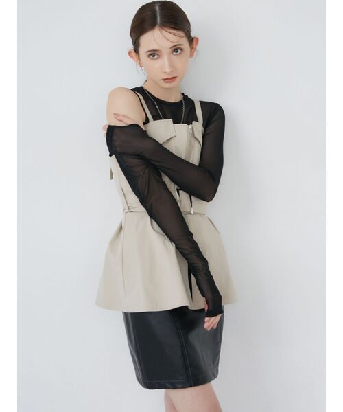 MURUA（ムルーア）の「フェイクレザーフラップミニスカート（スカート・レディース・アイボリー/ブラック/グレー・1/2）」の8枚目の写真