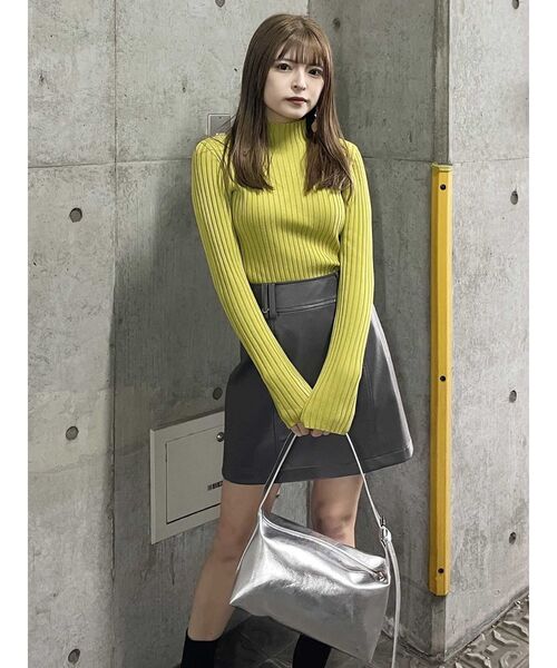 MURUA（ムルーア）の「フェイクレザーフラップミニスカート（スカート・レディース・アイボリー/ブラック/グレー・1/2）」の19枚目の写真