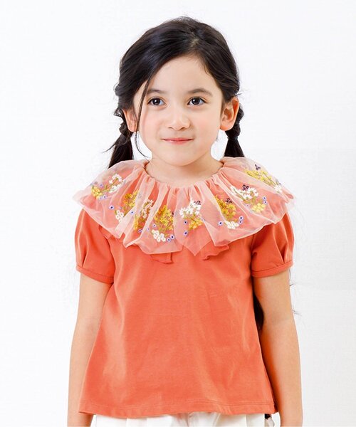 Seraph（セラフ）の「ボタニカル刺繍ラッフルカラートップス（Tシャツ/カットソー・キッズ・ブラック/オフホワイト/オレンジ・80/90/95/100/110/120/130/140）」の3枚目の写真